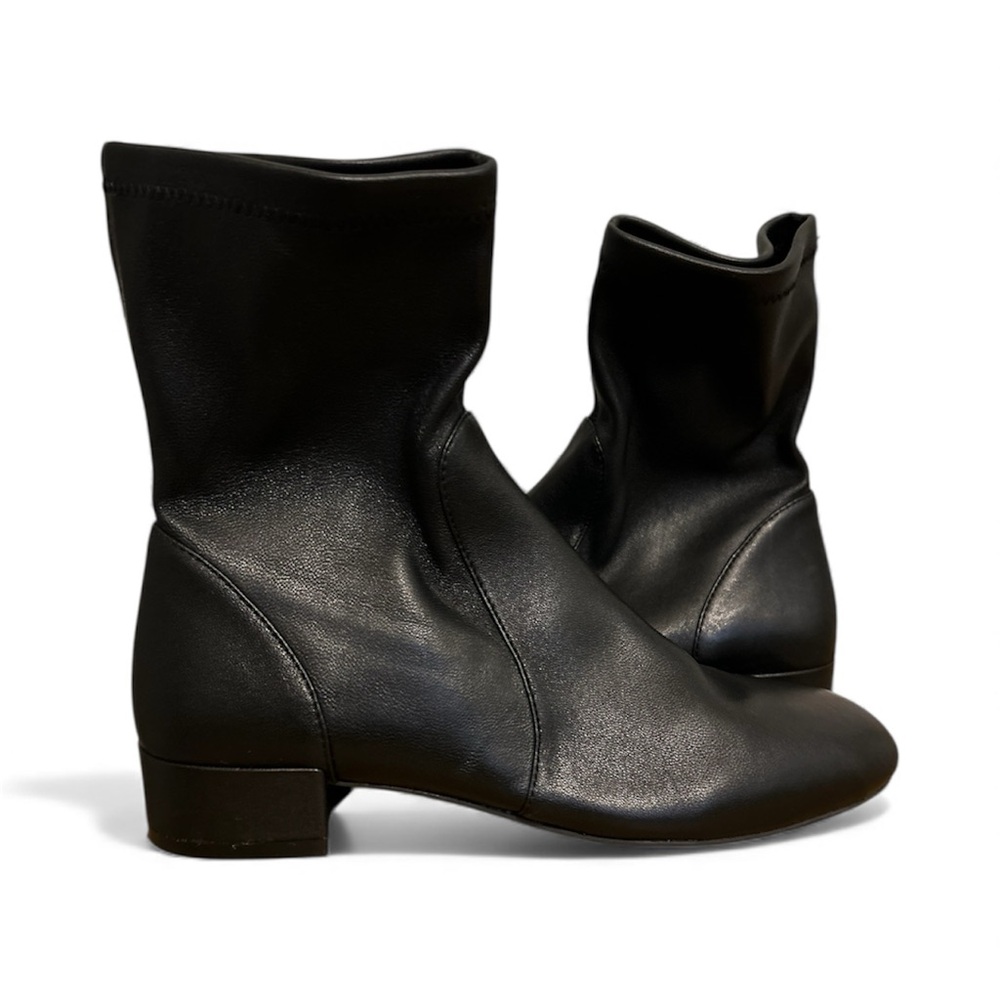 STUART WEITZMAN ODETTA CITY 25 STRETCH BOOTIE